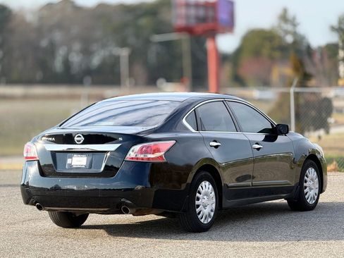 Used 2015 Nissan Altima 2.5 S w/ Power Driver Seat Package image 9