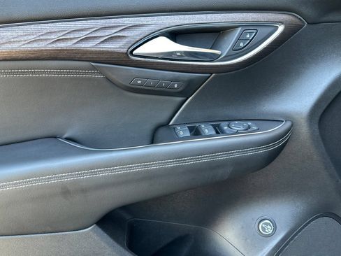 Certified 2023 Buick Envision Avenir AWD/4WD image 11