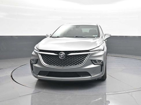Used 2024 Buick Enclave Avenir AWD/4WD image 3