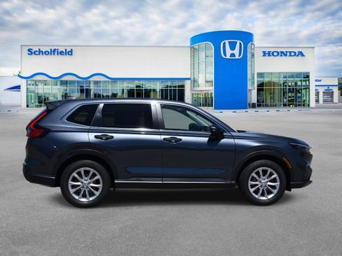 Used 2025 Honda CR-V EX-L image 2