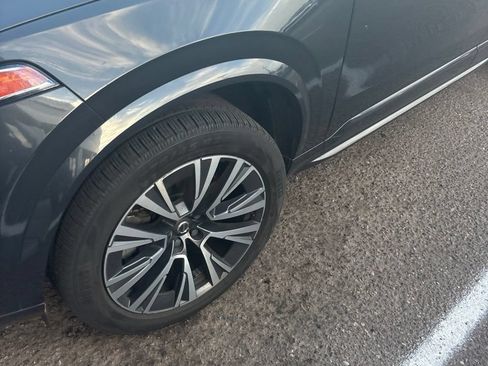Used 2021 Volvo XC90 T6 Momentum w/ Climate Package AWD/4WD image 4