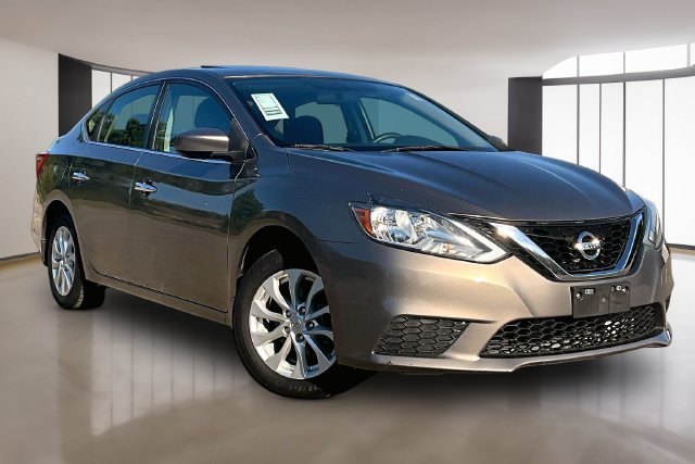 Used 2016 Nissan Sentra SV w/ Style Package FWD image 3