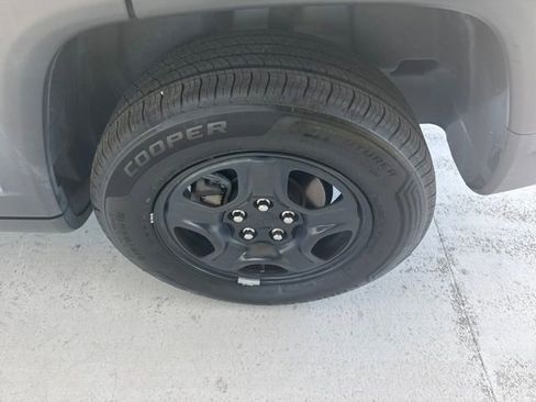 Used 2019 Jeep Compass Sport AWD/4WD image 11