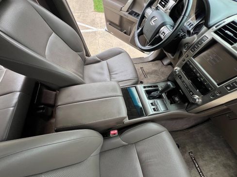 Used 2018 Lexus GX 460 w/ Navigation Package AWD/4WD image 36