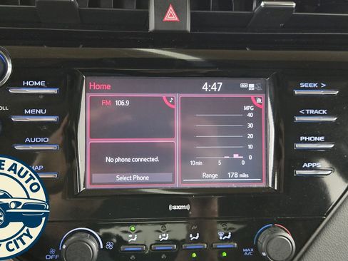 Used 2020 Toyota Camry LE FWD image 14