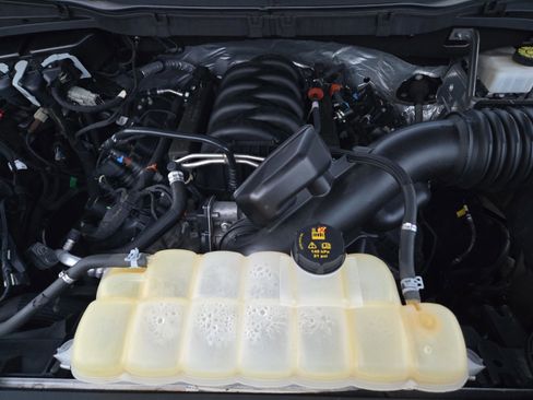 Used 2021 Ford F150 Lariat w/ Equipment Group 502A High image 11