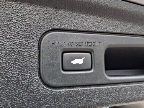 Used 2023 Acura MDX SH-AWD w/ Technology Package image 32