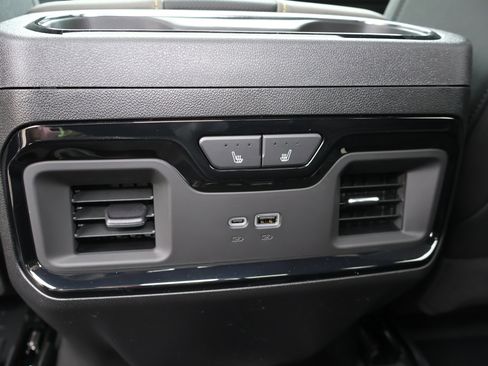 New 2026 Chevrolet Silverado 2500 ZR2 w/ LPO, Dark Essentials Package AWD/4WD image 25