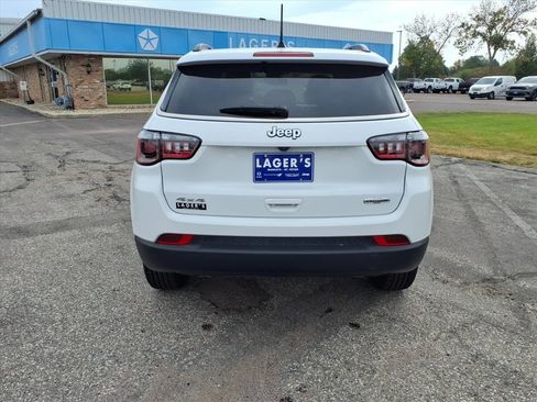 Used 2024 Jeep Compass Latitude image 19
