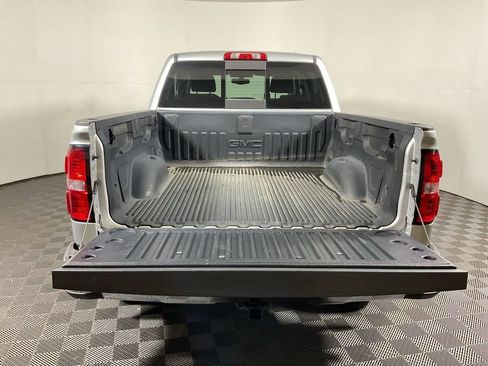 Used 2017 GMC Sierra 1500 SLE w/ SLE Value Package AWD/4WD image 15