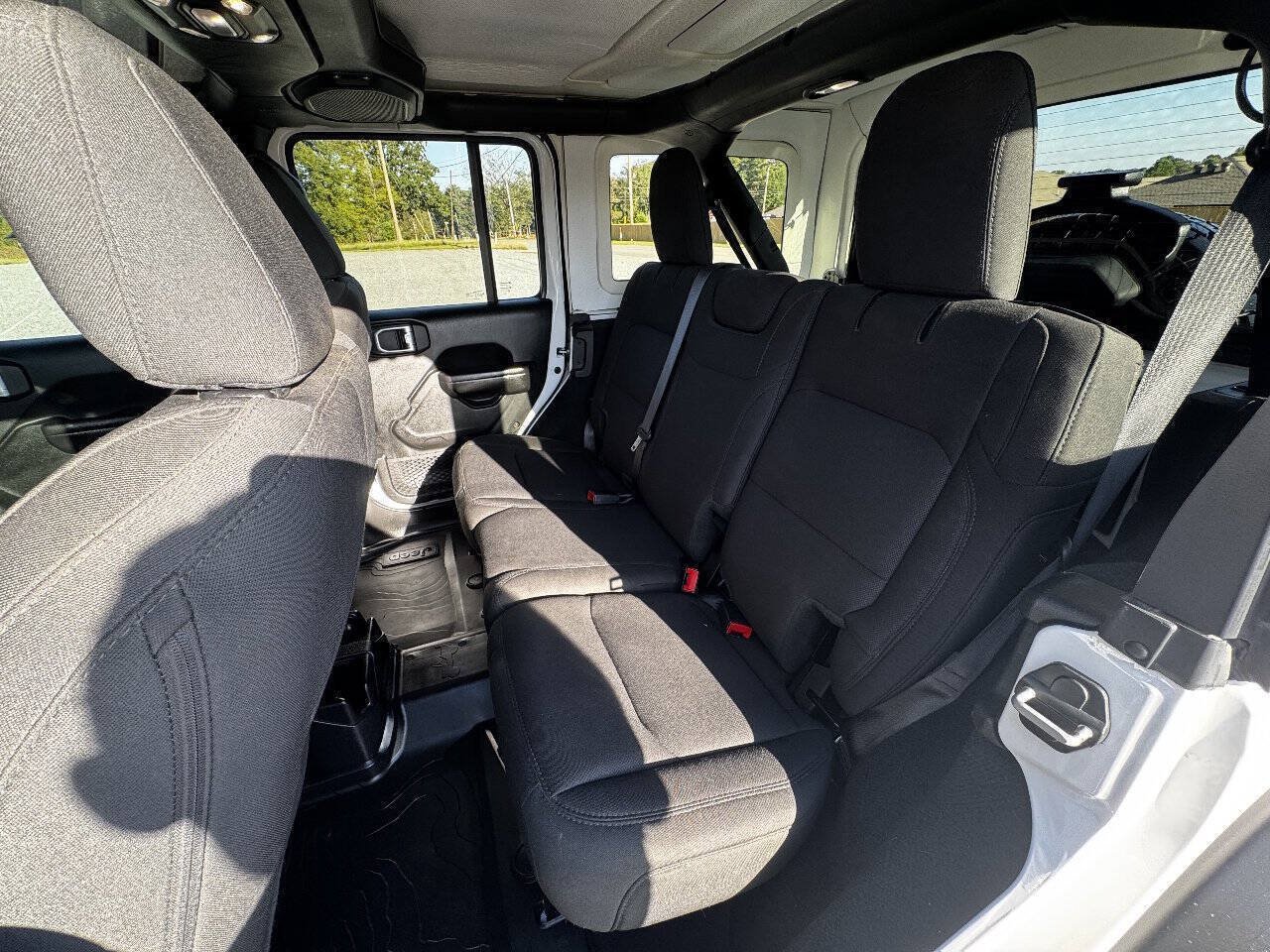 Used 2021 Jeep Wrangler Unlimited Sport AWD/4WD image 14