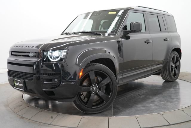 Used 2024 Land Rover Defender 110 X-Dynamic SE AWD/4WD image 1