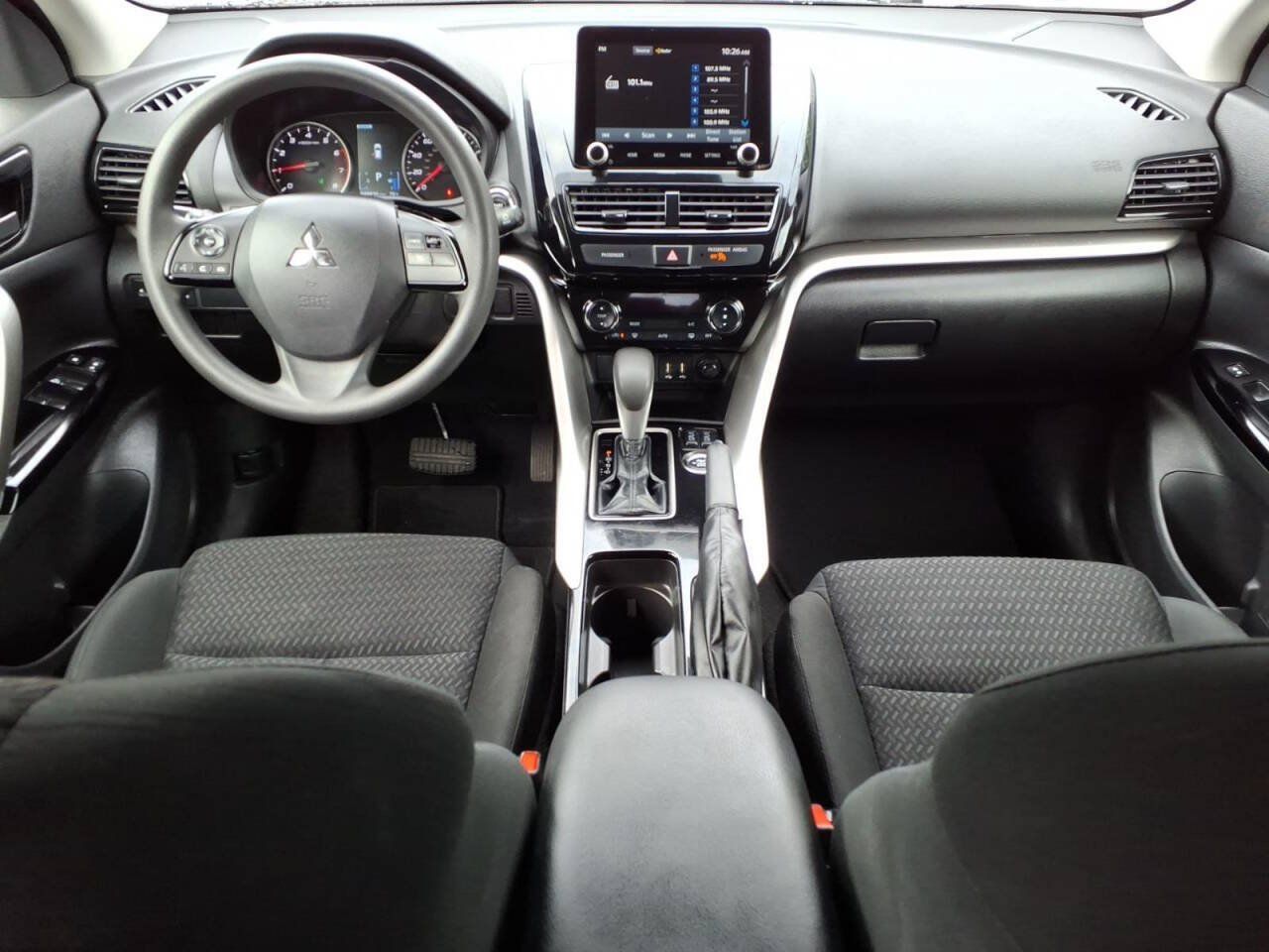 Used 2024 Mitsubishi Eclipse Cross LE AWD/4WD image 11