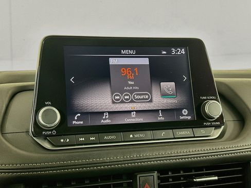 Used 2025 Nissan Rogue SV AWD/4WD image 21