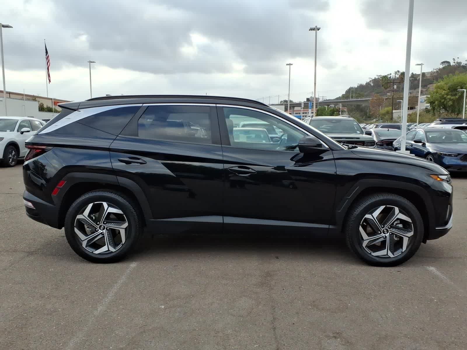 Used 2022 Hyundai Tucson SEL w/ Convenience Package AWD/4WD image 4