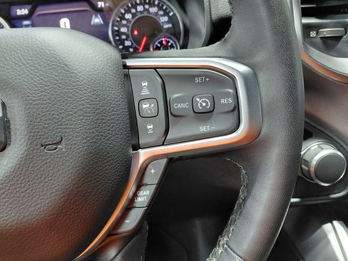 Used 2025 RAM 1500 Big Horn AWD/4WD image 38