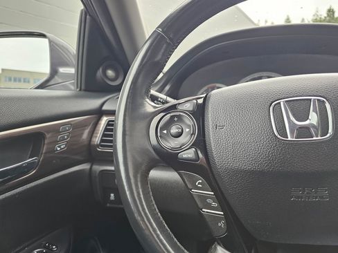 Used 2017 Honda Accord EX-L image 36