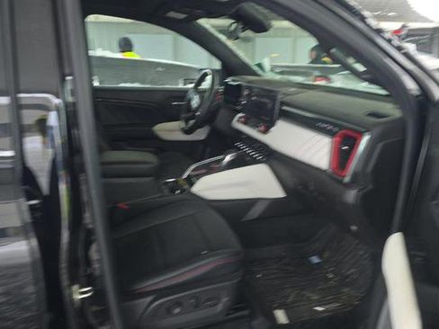 Used 2023 GMC Canyon AT4X w/ Edition 1 image 7