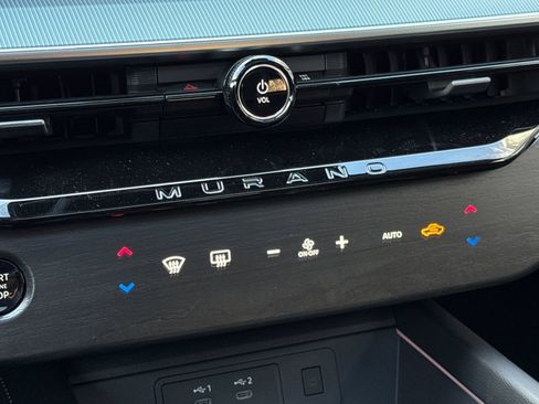 New 2025 Nissan Murano SL image 18