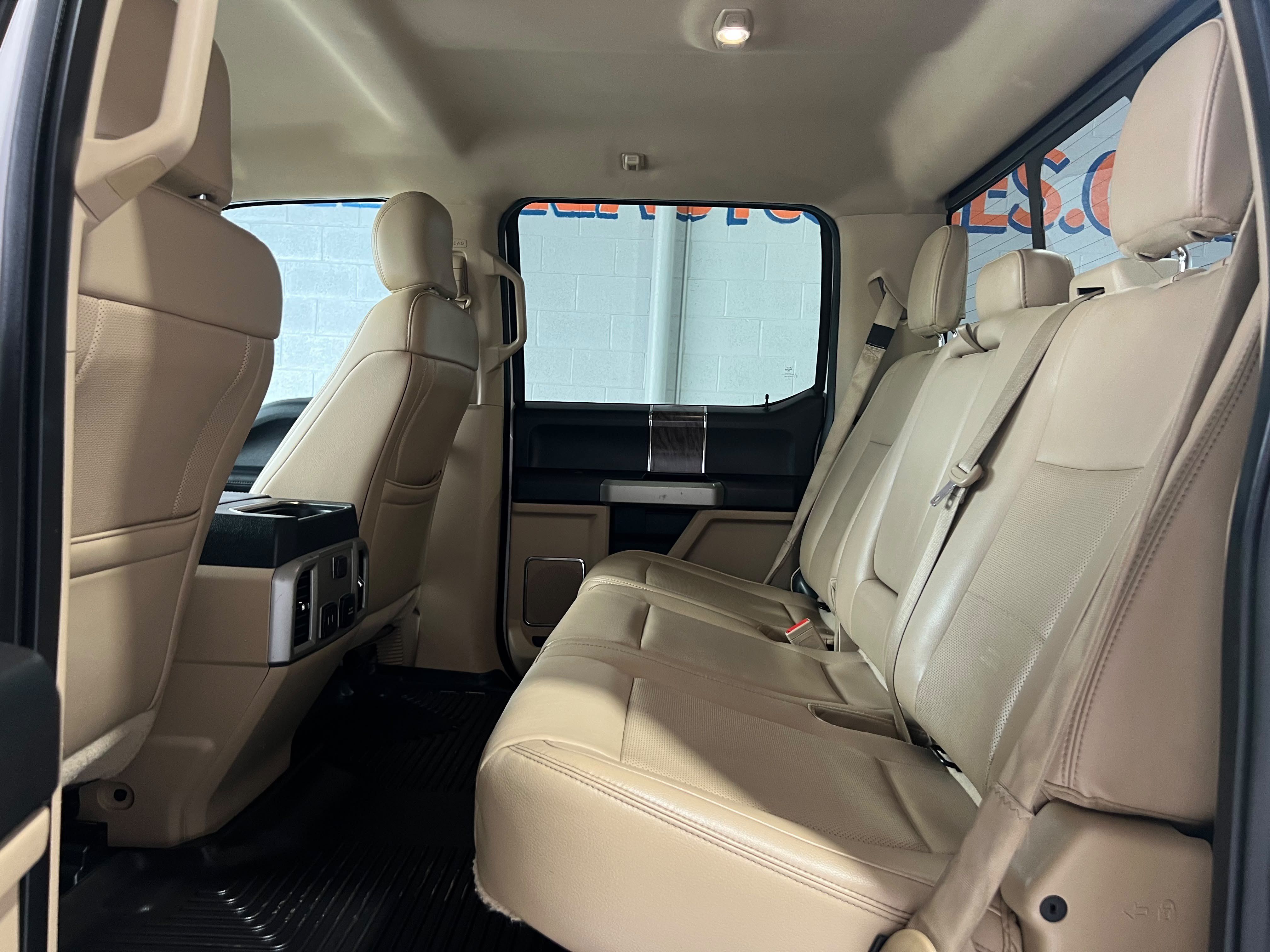 Used 2019 Ford F250 Lariat w/ Lariat Ultimate Package AWD/4WD image 15