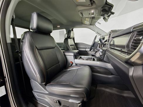 Used 2024 Ford F250 Lariat w/ Chrome Package image 29