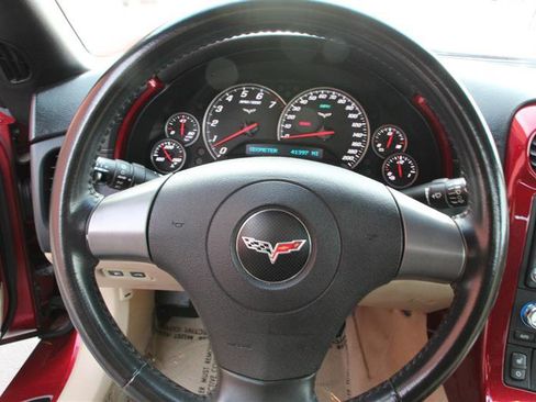 Used 2006 Chevrolet Corvette Convertible w/ Preferred Equipment Group image 25