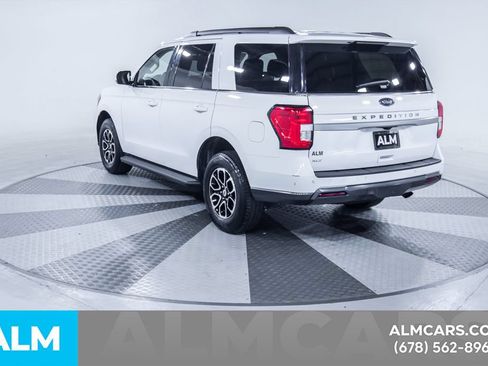 Used 2024 Ford Expedition XLT RWD image 7