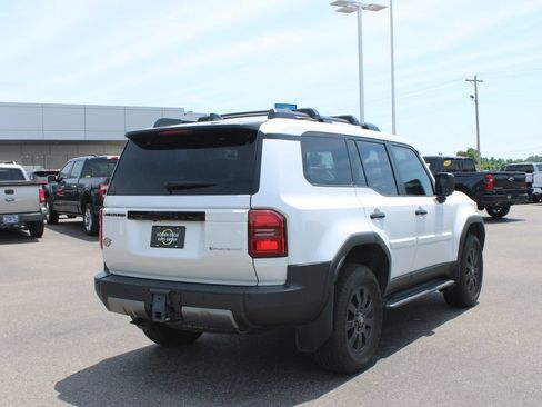 Used 2024 Toyota Land Cruiser AWD/4WD image 9