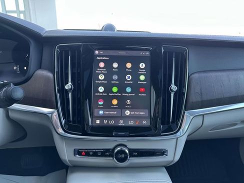 Used 2022 Volvo S90 B6 Inscription w/ Advanced Package image 46