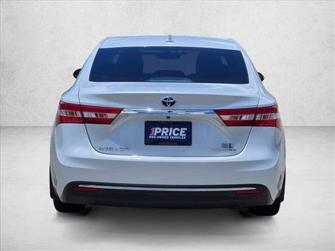 Used 2013 Toyota Avalon Limited FWD image 6