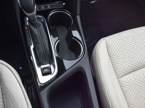 Used 2020 Buick Encore GX Essence w/ Experience Buick Package image 30