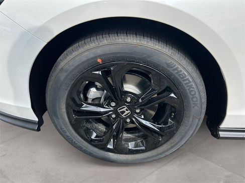 New 2025 Honda Accord SE image 14