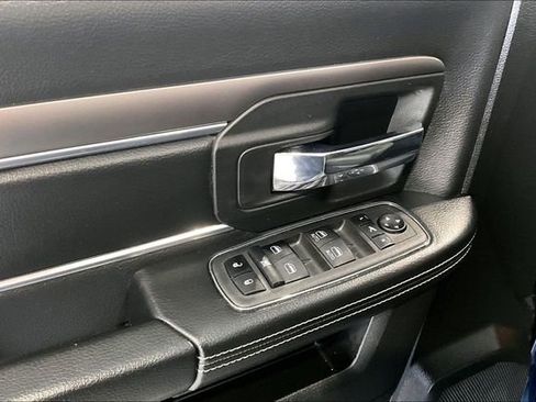 Used 2022 RAM 1500 Classic Warlock AWD/4WD image 38