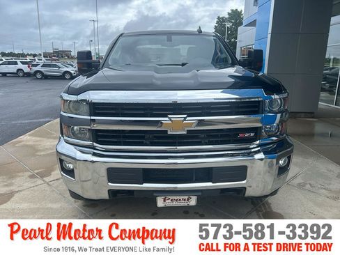 Used 2016 Chevrolet Silverado 2500 LT w/ LT Convenience Package AWD/4WD image 2