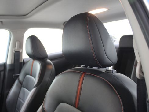 Used 2024 Nissan Sentra SR w/ SR Premium Package image 5