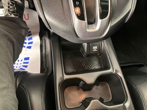 Used 2018 Honda CR-V Touring image 32