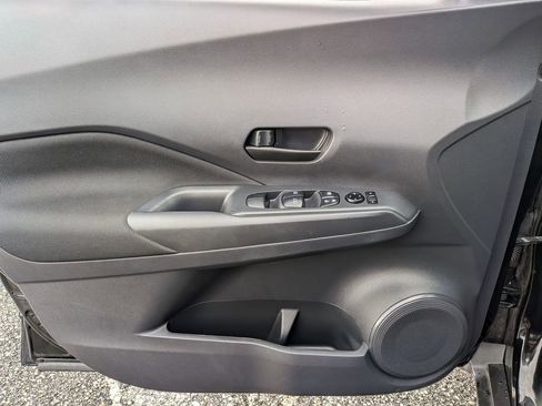 Certified 2024 Nissan Kicks S FWD image 32