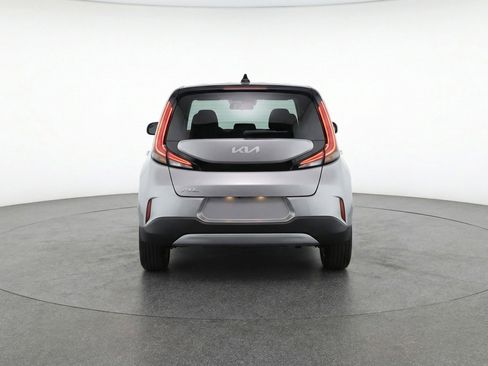 Used 2025 Kia Soul LX w/ LX Technology Package image 7