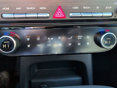 Used 2026 Hyundai Palisade Calligraphy AWD/4WD image 16