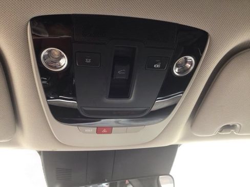 Used 2024 Kia Sorento SX AWD/4WD image 13