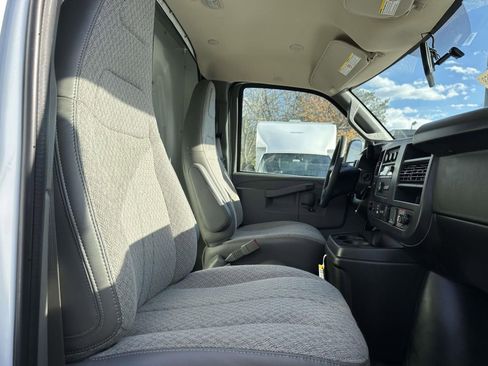 New 2025 Chevrolet Express 3500 RWD image 23