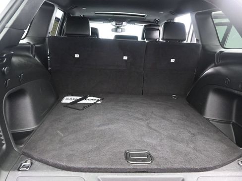 Used 2022 Jeep Grand Cherokee Limited AWD/4WD image 13