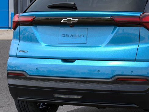 New 2027 Chevrolet Bolt LT w/ Comfort Package FWD image 14