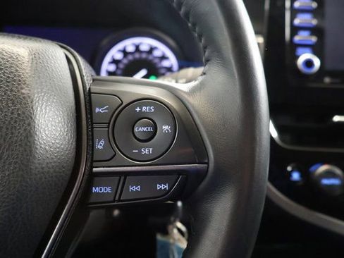 Used 2024 Toyota Camry SE image 19