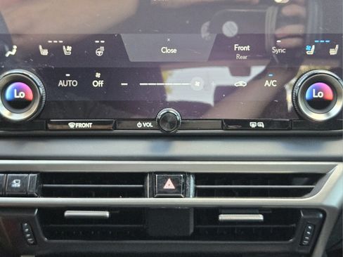 Used 2024 Lexus RX 350 Premium Plus w/ Convenience Package FWD image 12
