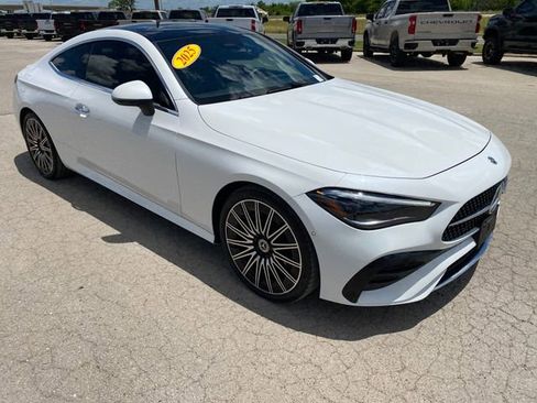 Used 2025 Mercedes-Benz CLE 300 4MATIC Coupe image 8