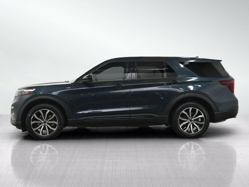 Used 2022 Ford Explorer ST-Line AWD/4WD image 2