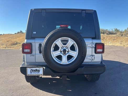 Used 2022 Jeep Wrangler Sport S image 5
