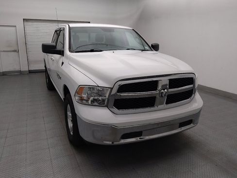 Used 2018 RAM 1500 Classic SLT AWD/4WD image 14