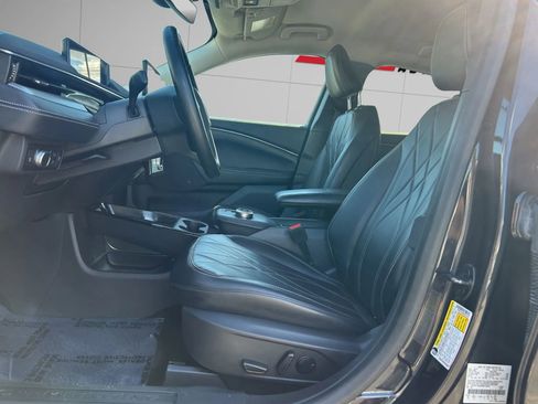 Used 2022 Ford Mustang Mach-E Select image 9